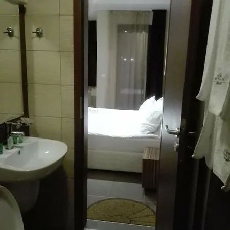 Green Life & Self Catering Банско